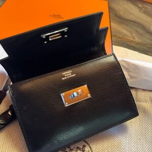 2025 Hermes Kelly Pocket Slim Wallet - Chamkila Goatskin on Palladium Hardware